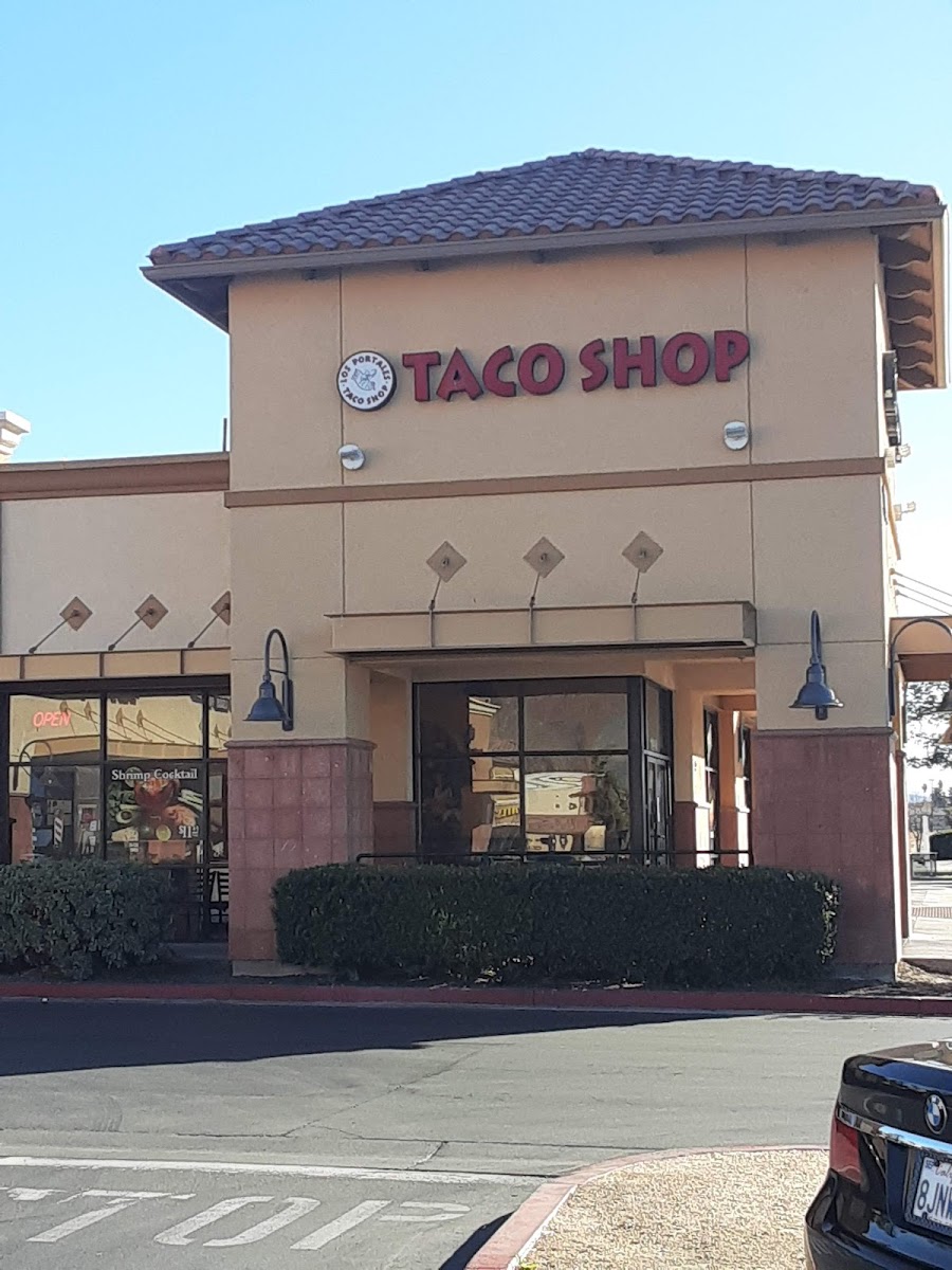 Los Portales Taco Shop